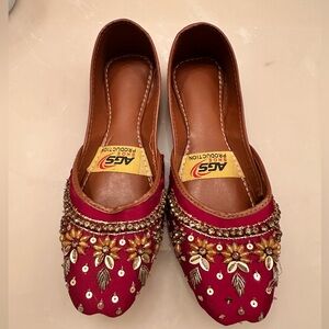 Pakistani/Indian Exquisite embellished Red Bridal Khussas - Size 6